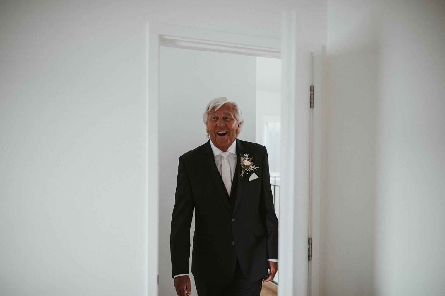 Tunnels Beaches Wedding photos