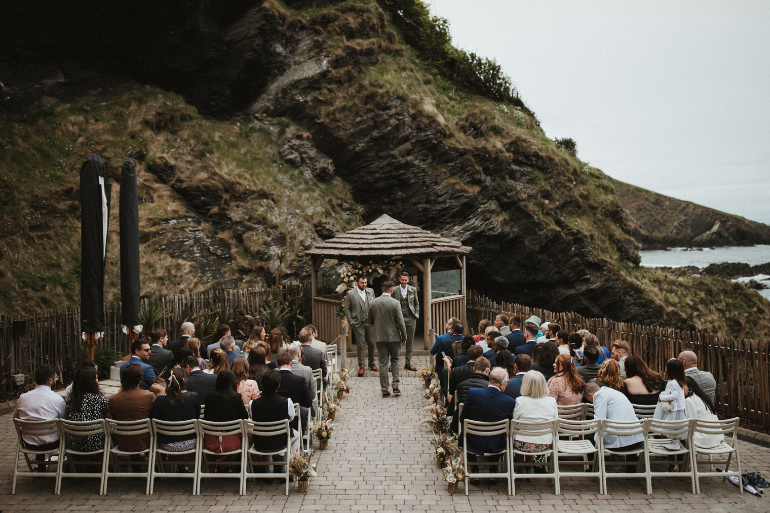 Tunnels Beaches wedding ceremony